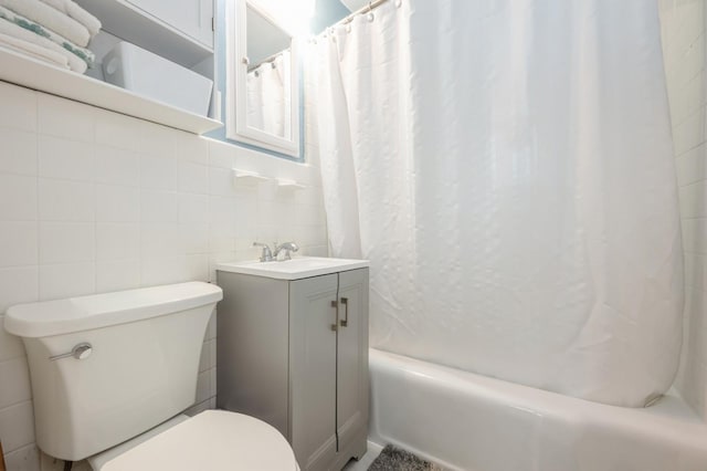 70-08 261th St Unit A1, Glen Oaks, NY 11004 - full bathroom with tile walls, toilet, shower / bath combo, and vanity