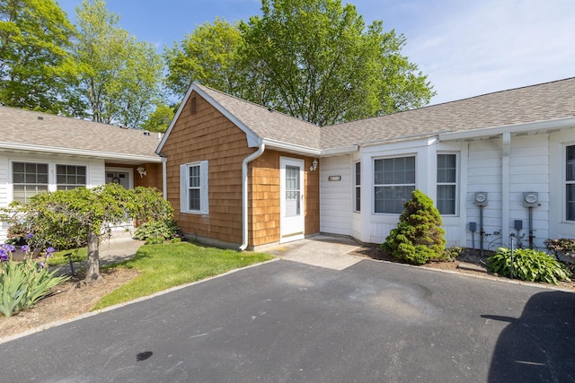 133 Revere Dr, Sayville, NY 11782 - view of front of property featuring a shingled roof