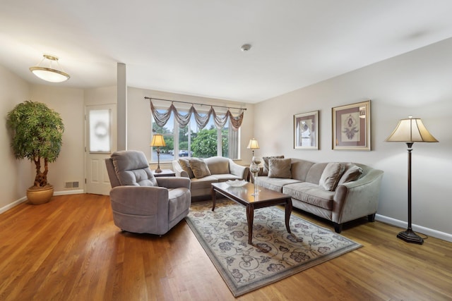 22 Knightsbridge Ct, Nanuet, NY 10954 - living area with wood finished floors and baseboards