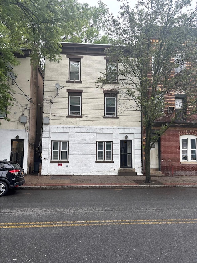 91 Ferris Ave, White Plains, NY 10603 - view of italianate home