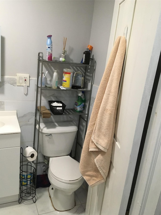 29 Nelshore Dr, Monticello, NY 12701 - half bath featuring toilet and vanity