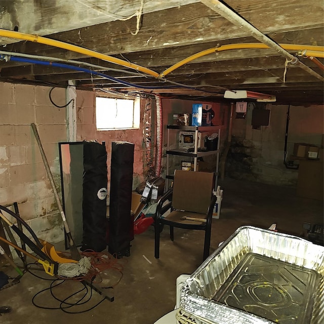 27 Coolidge Ave, Amityville, NY 11701 - view of basement