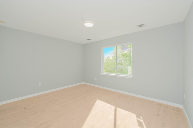 43 Cunard Ave, Staten Island, NY 10304 - empty room featuring light wood-type flooring and baseboards