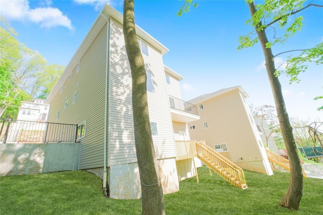 43 Cunard Ave, Staten Island, NY 10304 - view of side of home with stairs
