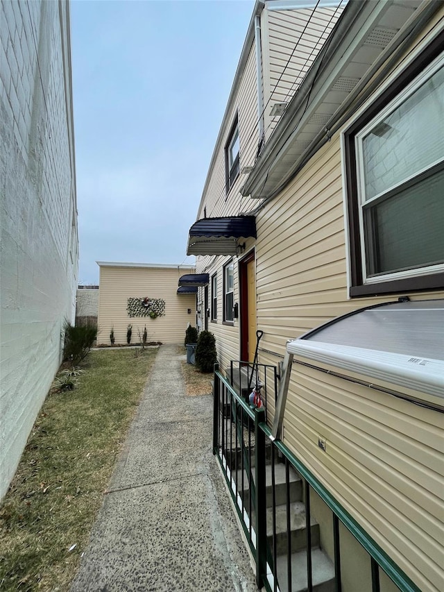 2 Ash Pl, Great Neck, NY 11021 - photo 4