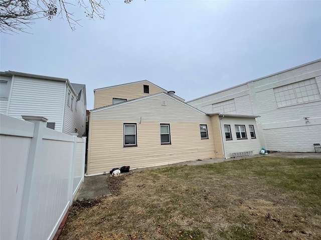 2 Ash Pl, Great Neck, NY 11021 - photo 5