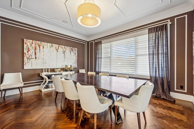 4 Warton Pl, Garden City, NY 11530 - dining area with crown molding and baseboards