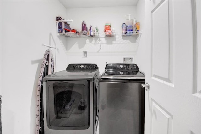 26 Kyleigh Way, Middletown, NY 10940 - washroom featuring washer and clothes dryer