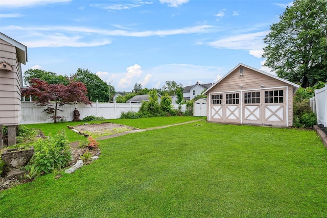16 Oak Ter, Suffern, NY 10901 - view of yard featuring a detached garage