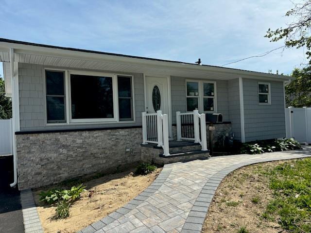 14 Chenango Dr, Bay Shore, NY 11706 - view of front of property
