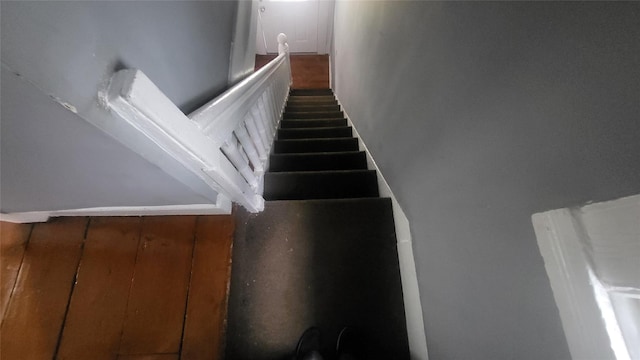 164 Thompson St, Poughkeepsie, NY 12601 - view of staircase