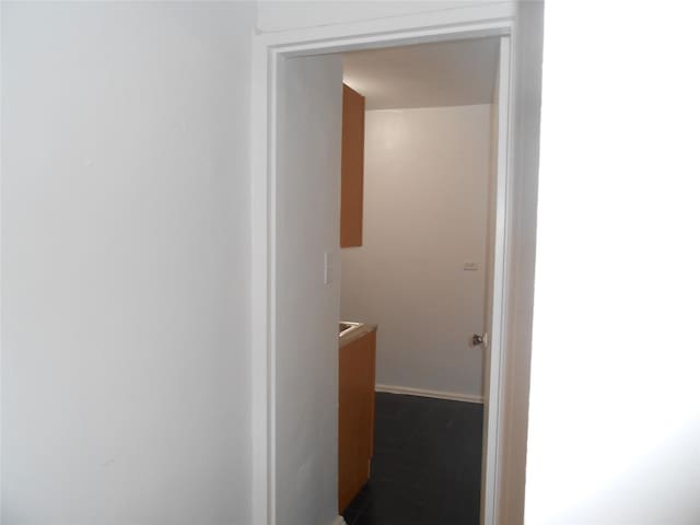 131-11KEWGARDENS Kew Gardens Rd Unit 4D, Richmond Hill, NY 11418 - hallway with baseboards