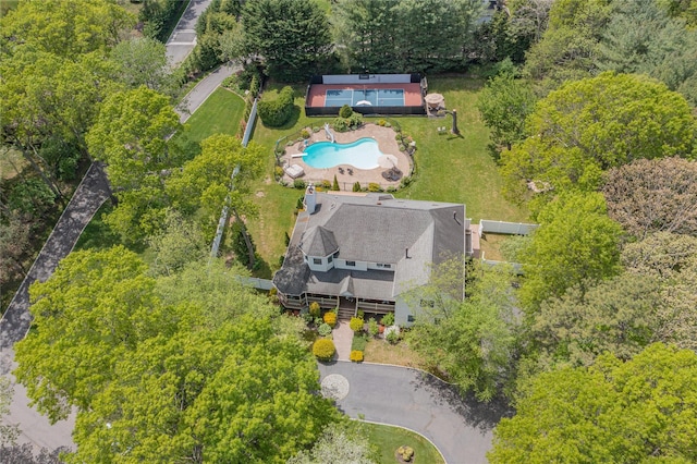 255 Seneca Ave, Dix Hills, NY 11746 - bird's eye view of a pool