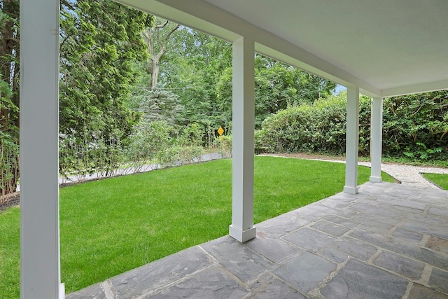 92 Glenwood Ave, New Rochelle, NY 10801 - view of grassy yard with a patio area