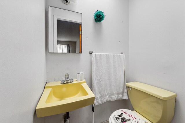 71-34 Kissena Blvd, Flushing, NY 11367 - half bathroom featuring toilet and a sink