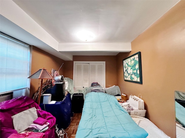 bedroom featuring a closet