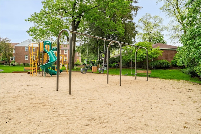 5 Bryant Cres Unit 1B, White Plains, NY 10605 - view of community playground