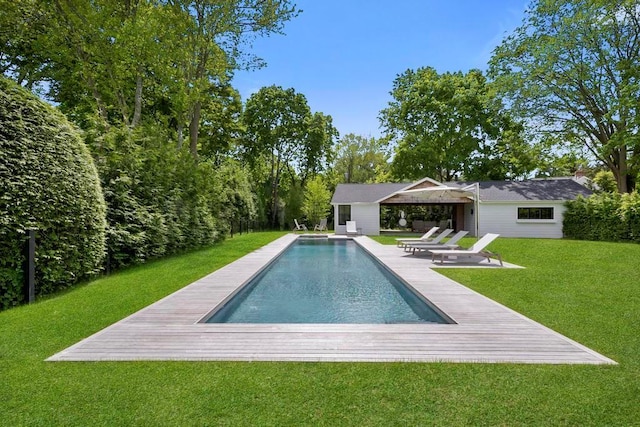 16 Livingston Rd, Bellport Village, NY 11713 - photo 29
