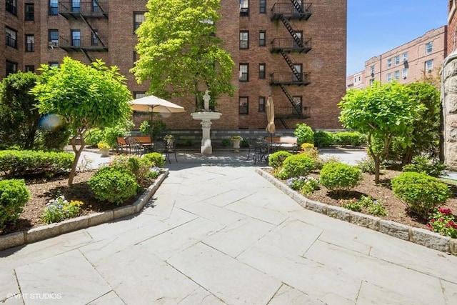 31 Pondfield Rd W Unit 68, Bronxville, NY 10708 - view of property's community