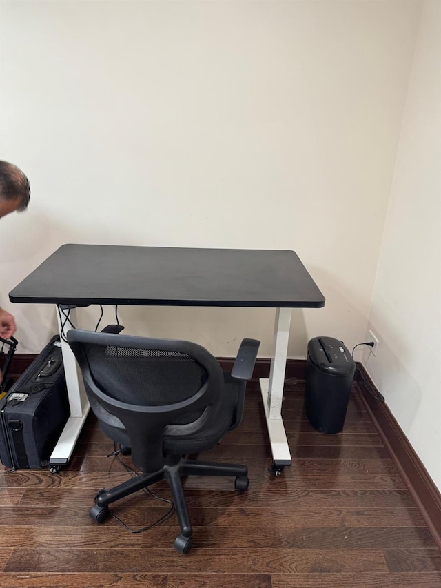 74-45 Yellowstone Blvd Unit 2A, Forest Hills, NY 11375 - office space featuring wood finished floors and baseboards