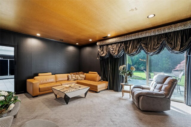 2 Harbor Ct W, Roslyn Harbor, NY 11576 - living area featuring recessed lighting