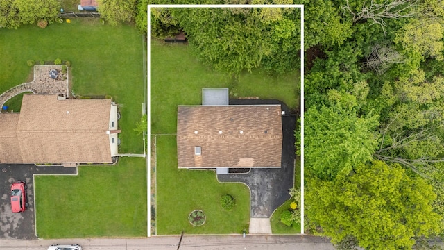 40 S 29th St, Wyandanch, NY 11798 - aerial overview of property's location with property boundaries highlighted
