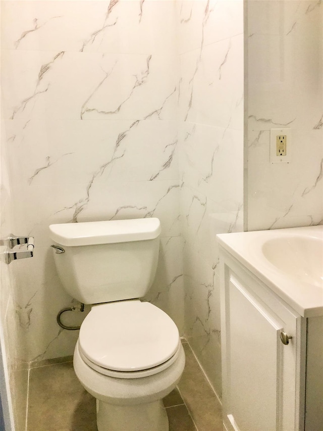 19623 56th Ave, Fresh Meadows, NY 11365 - half bathroom featuring vanity and toilet