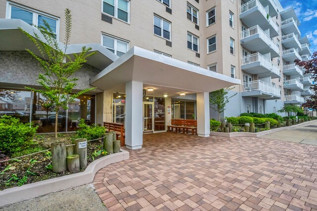 522 Shore Rd Unit 3G, Long Beach, NY 11561 - photo 4