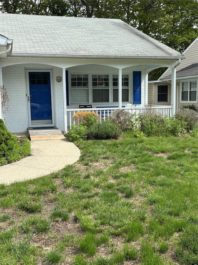190 Canterbury Dr, Ridge, NY 11961 - photo 2