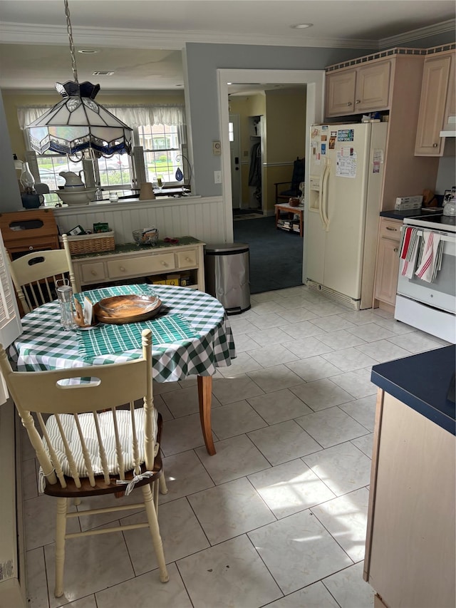 190 Canterbury Dr, Ridge, NY 11961 - photo 12