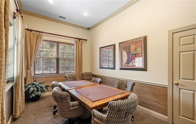 5 Case Ct, Monroe, NY 10950 - dining room with carpet floors, ornamental molding, wainscoting, and recessed lighting