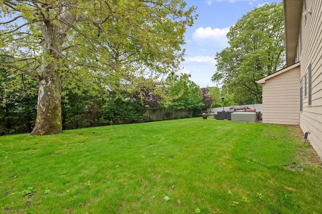 525 Green Pl, Woodmere, NY 11598 - view of yard featuring an outdoor living space