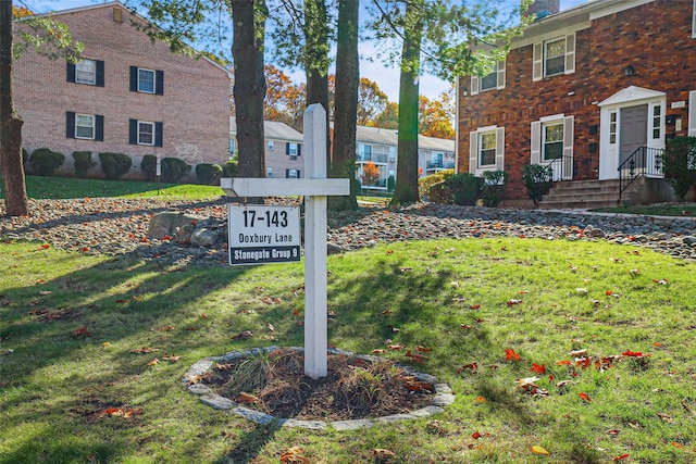 109 Doxbury Ln, Suffern, NY 10901 - exterior view