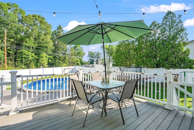 4 Kyle Ct, Carmel, NY 10512 - wooden terrace with a fenced backyard and outdoor dining area