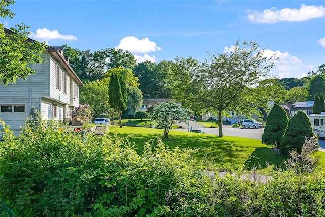 4 Kyle Ct, Carmel, NY 10512 - view of grassy yard