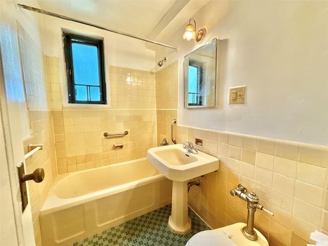 1522 Unionport Rd Unit 6C, Bronx, NY 10462 - full bathroom with tile walls, shower / bathtub combination, and tile patterned floors