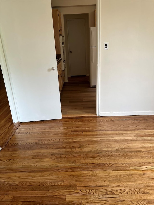 4320 E Van Cortlandt Park E Unit 5E, Bronx, NY 10470 - unfurnished room featuring wood finished floors and baseboards