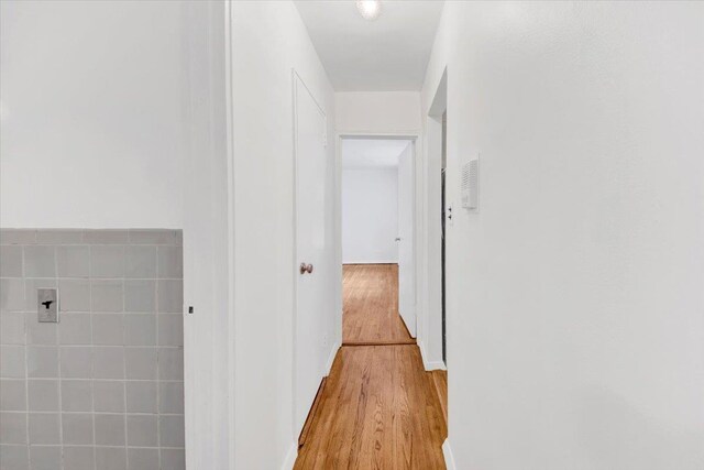 4320 E Van Cortlandt Park E Unit 5E, Bronx, NY 10470 - hallway featuring light wood-style flooring