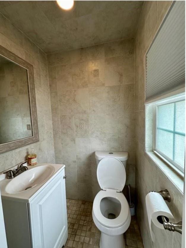 114 Windermere Dr, Yonkers, NY 10710 - photo 12