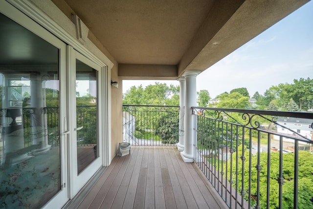 580 Valley Ave, Yonkers, NY 10703 - view of balcony