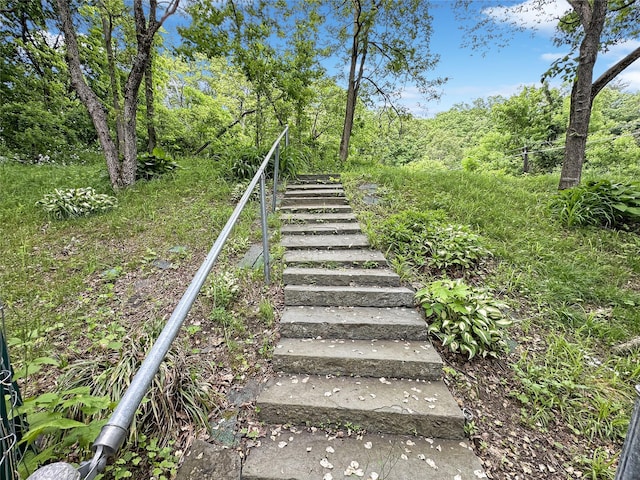 9 Church St, Hyde Park, NY 12538 - view of stairway