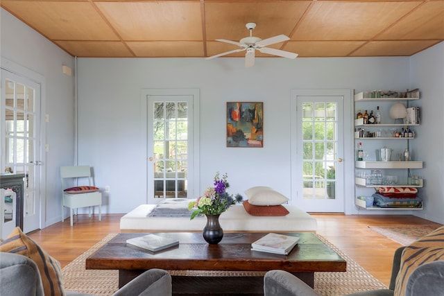 24 Jolliffe Ln, Congers, NY 10920 - living area featuring light wood-type flooring and a ceiling fan