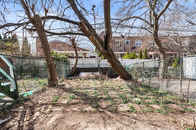 712 E 40th St, Brooklyn, NY 11210 - view of yard with fence