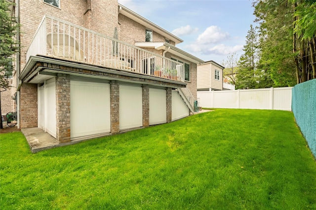 249 Park Ave, Eastchester, NY 10709 - back of property with brick siding