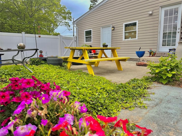 165 Smith Ave, Holbrook, NY 11741 - view of patio