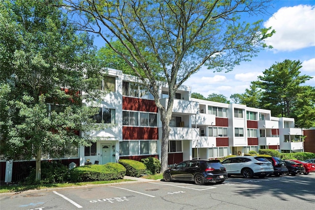 304 Tallwood Dr Unit 304, Hartsdale, NY 10530 - photo 3