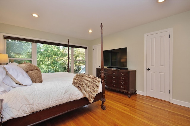 4 Southview Rd, Chappaqua, NY 10514 - bedroom with light wood-type flooring, recessed lighting, and baseboards