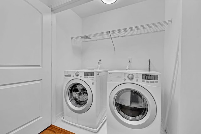 37 Lindentree Ln, Middletown, NY 10940 - laundry room with washing machine and clothes dryer