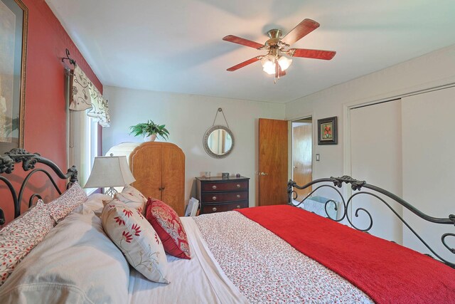2 Mohican Rd, Newburgh, NY 12550 - bedroom featuring a closet and ceiling fan