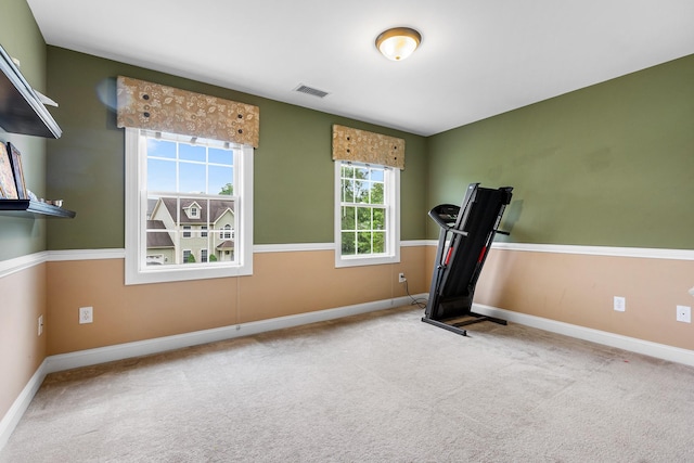 135 Ray Blvd, Poughkeepsie, NY 12603 - workout area with carpet and baseboards